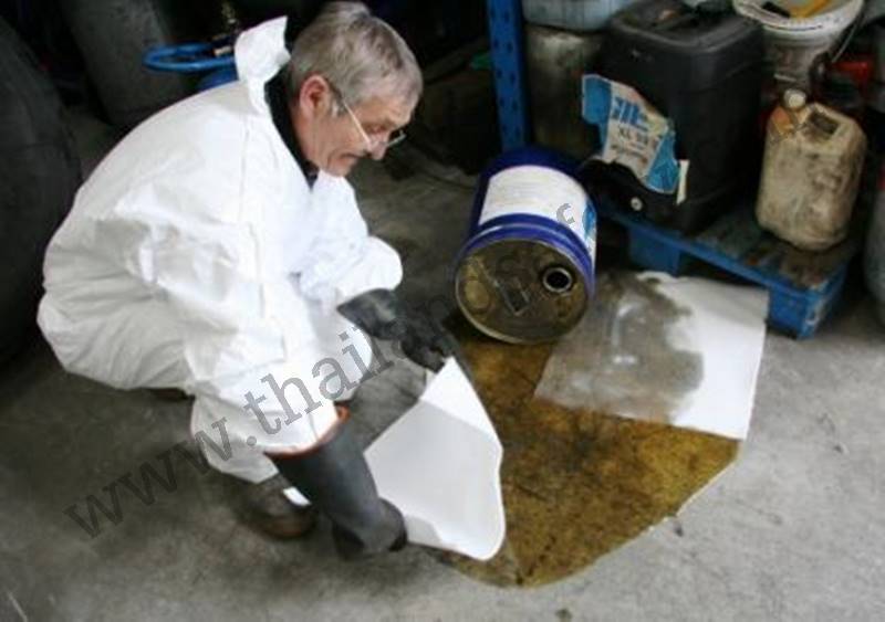http://thailandsafety.com/wp-content/uploads/2016/06/Oil-Only-Pads-Clean-up.jpg